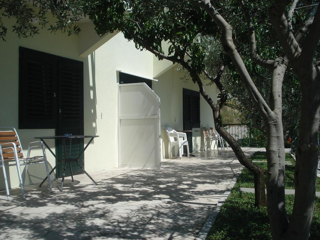 Apartments Smiljana Omiš Εξωτερικό φωτογραφία