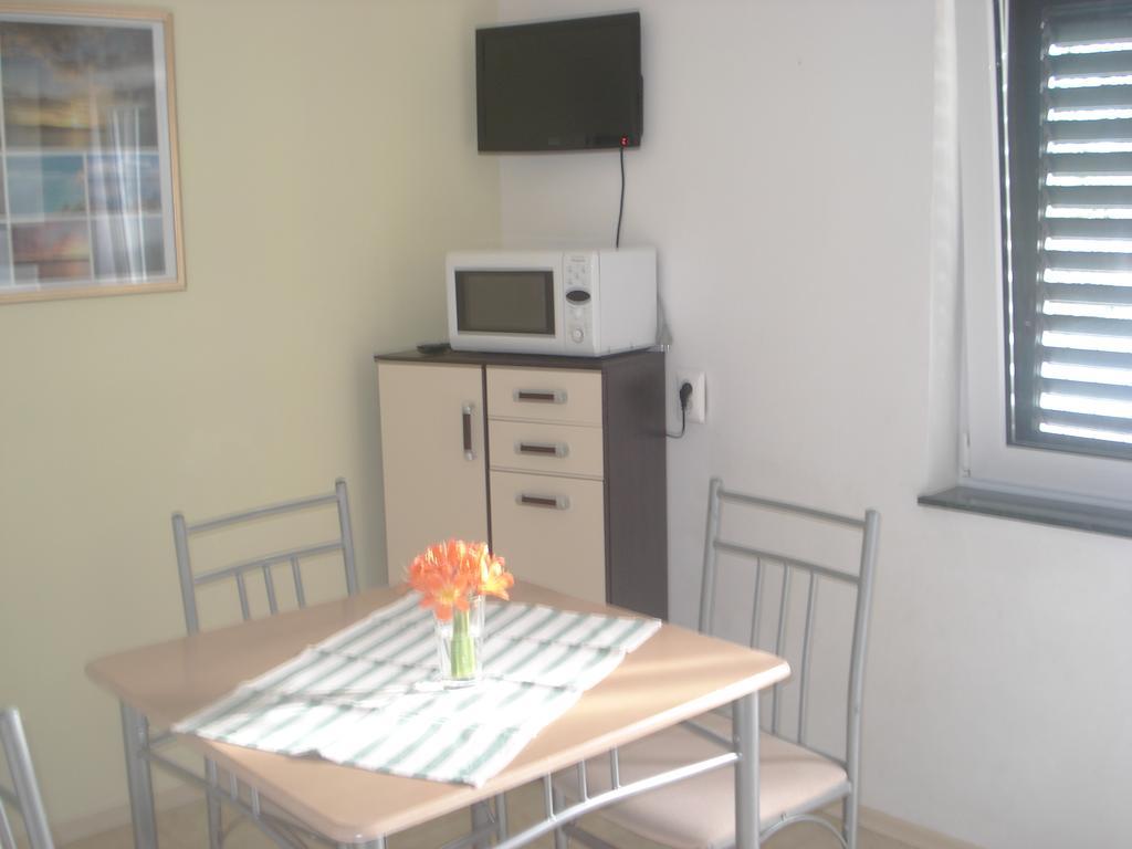 Apartments Smiljana Omiš Εξωτερικό φωτογραφία