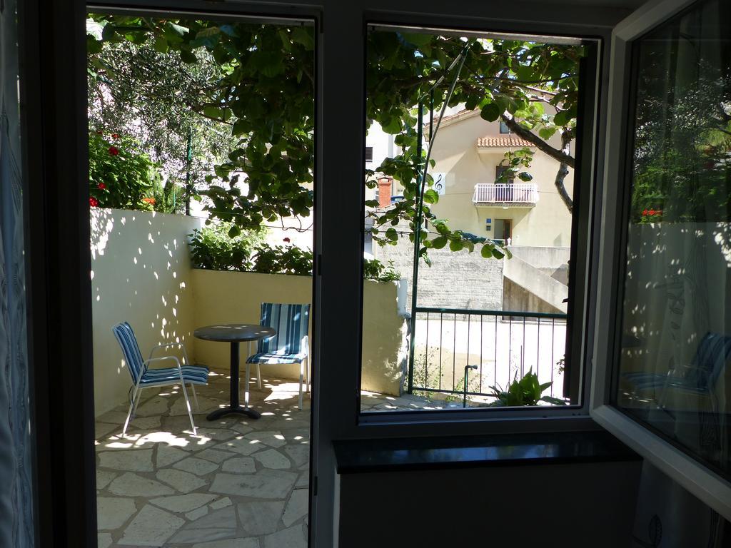 Apartments Smiljana Omiš Εξωτερικό φωτογραφία