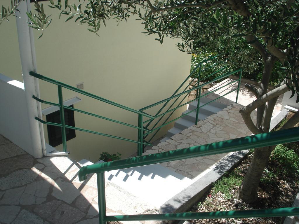 Apartments Smiljana Omiš Εξωτερικό φωτογραφία