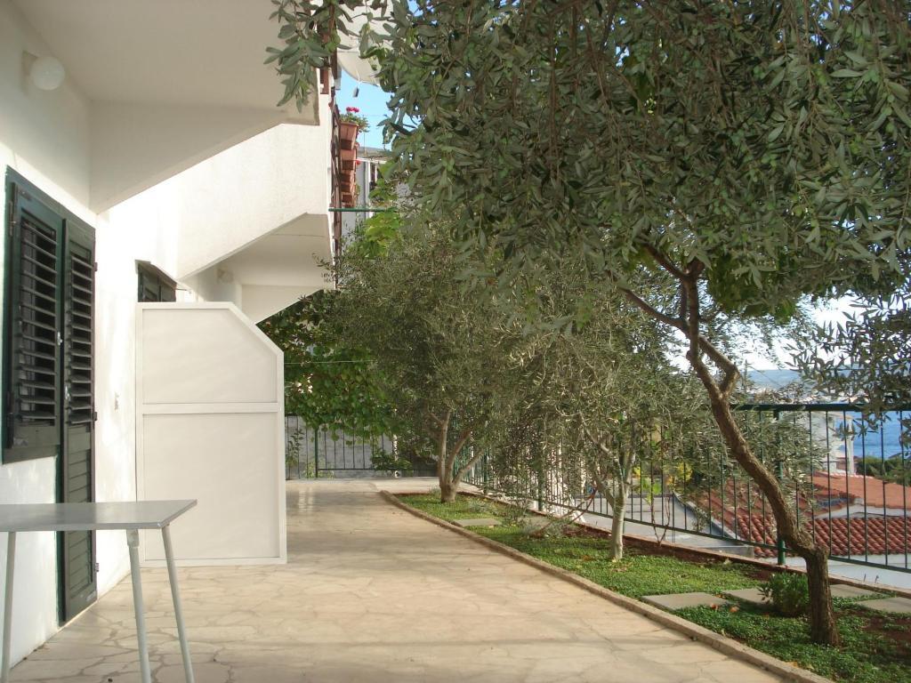 Apartments Smiljana Omiš Εξωτερικό φωτογραφία